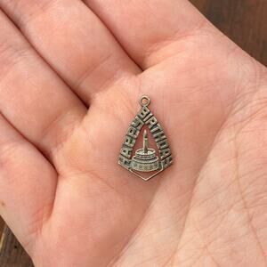 Vintage Beau 925 Sterling Silver "Happy Birthday" Cake Pendant Bracelet Charm